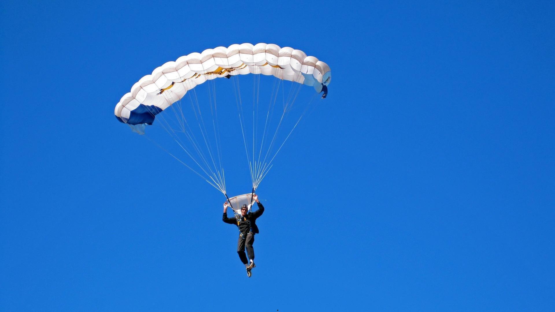 深圳新鹏城主帅塔托，中国球员能踢传控 城市集团全方位支持我们